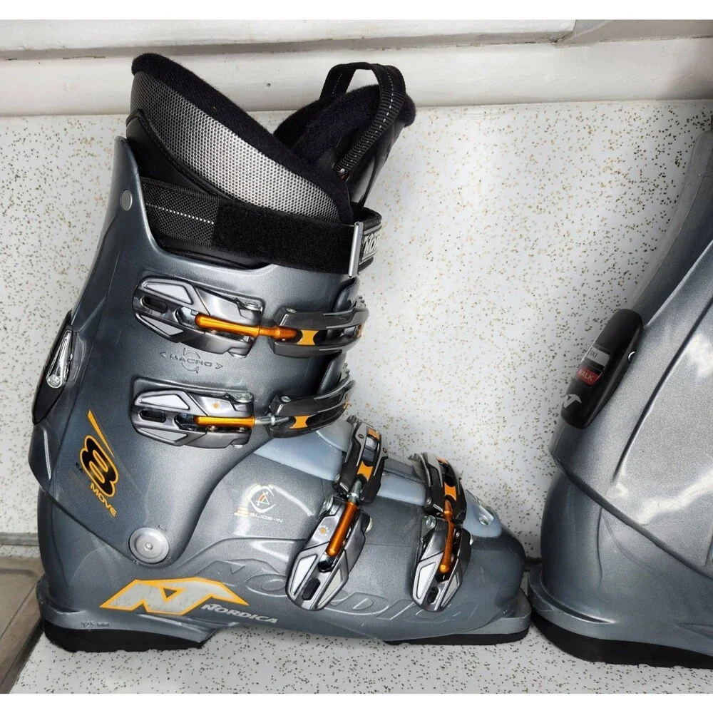 Nordica 28.5 Easy Move 10.5 US Gray Orange Downhill Ski Boots 325mm, Excellent